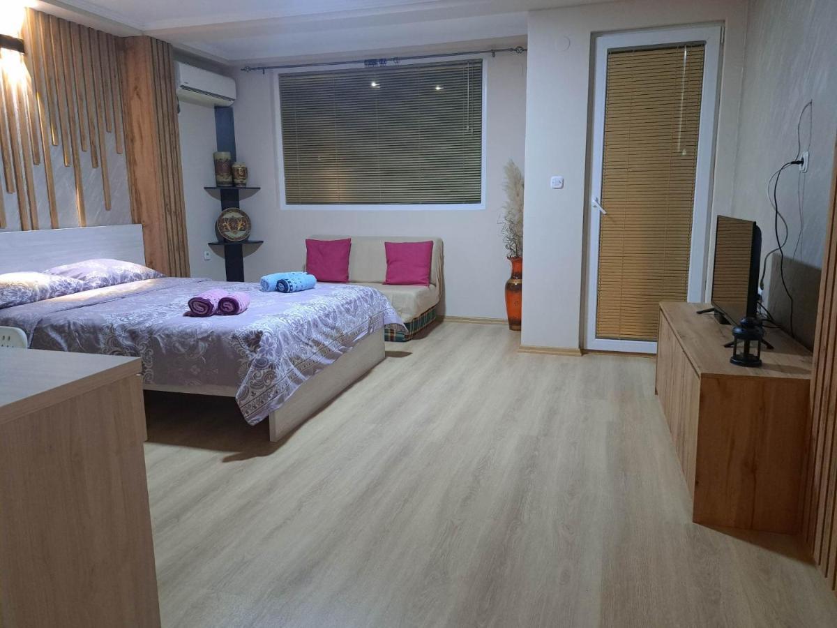 Villa Renessans โอครีด ภายนอก รูปภาพ